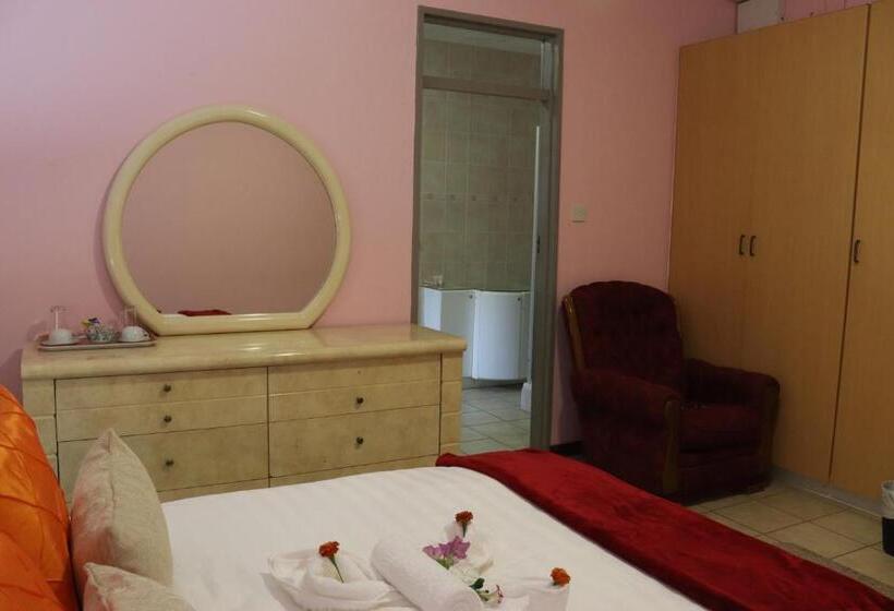 اتاق لوکس, Sentosa Guest House