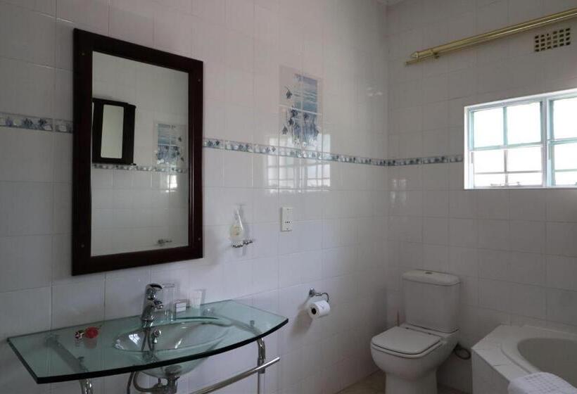 سوئیت با بالکن, Sentosa Guest House