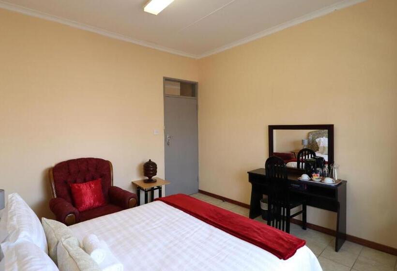 سوئیت با بالکن, Sentosa Guest House