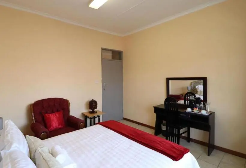 سوئیت با بالکن, Sentosa Guest House