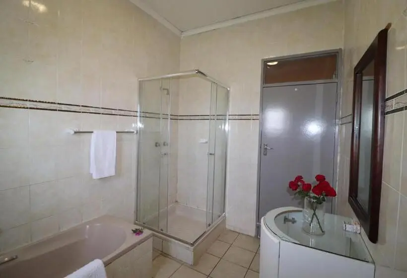 اتاق اکونومی, Sentosa Guest House
