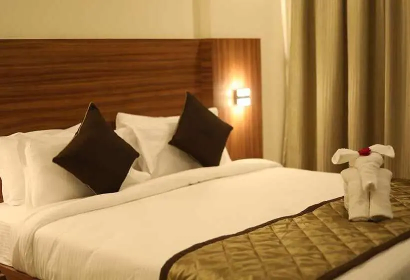 デラックスルーム, Kyriad Hotel Solapur By Othpl