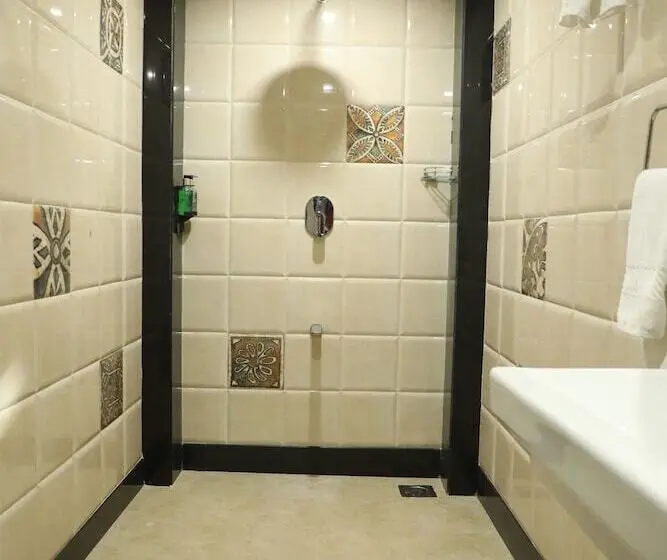 プレミアムルーム, Kyriad Hotel Solapur By Othpl