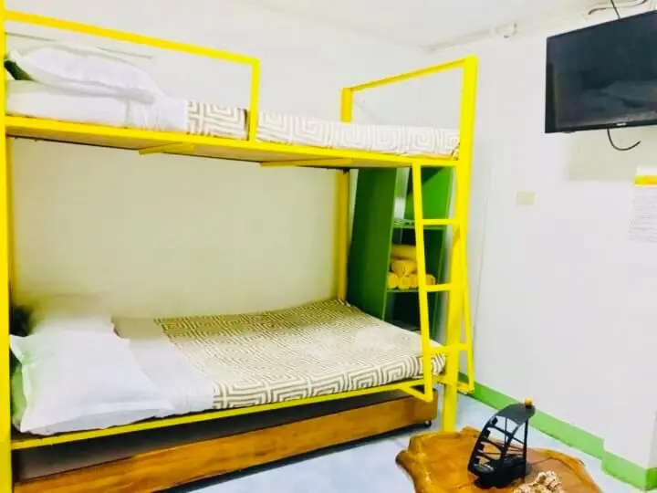 بانگلوی استاندارد, Lanzones Cabana