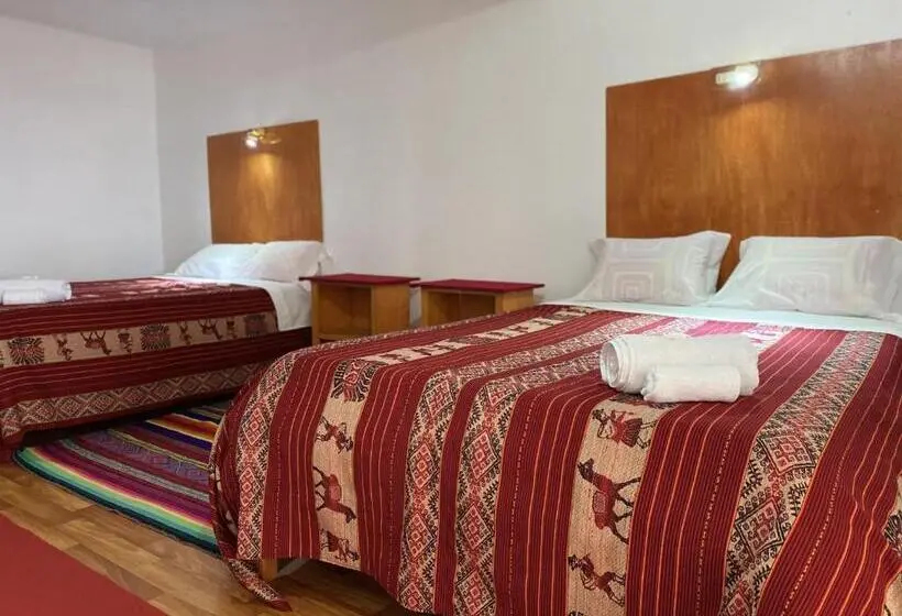 اتاق استاندارد چهار تخته, Wiñay Pacha Inn