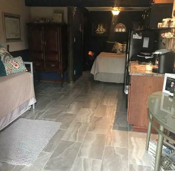 Deluxe-studio, Come Friday Cottages