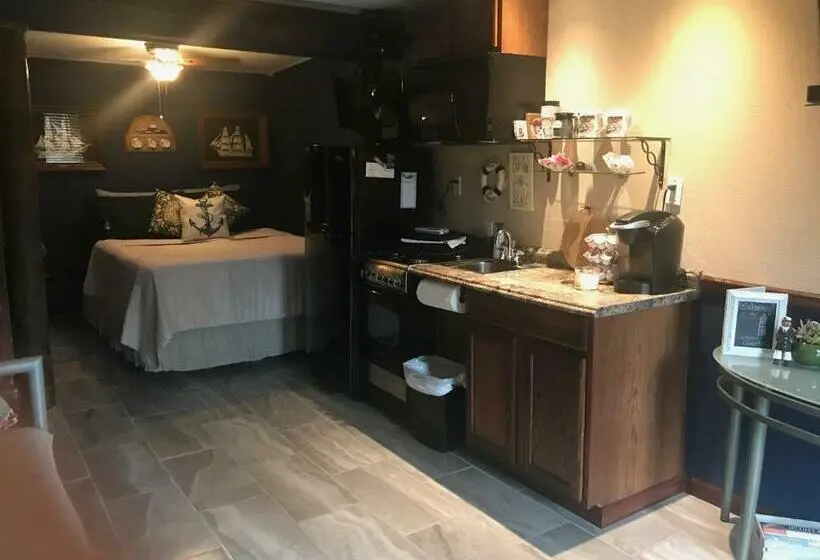 Deluxe-studio, Come Friday Cottages