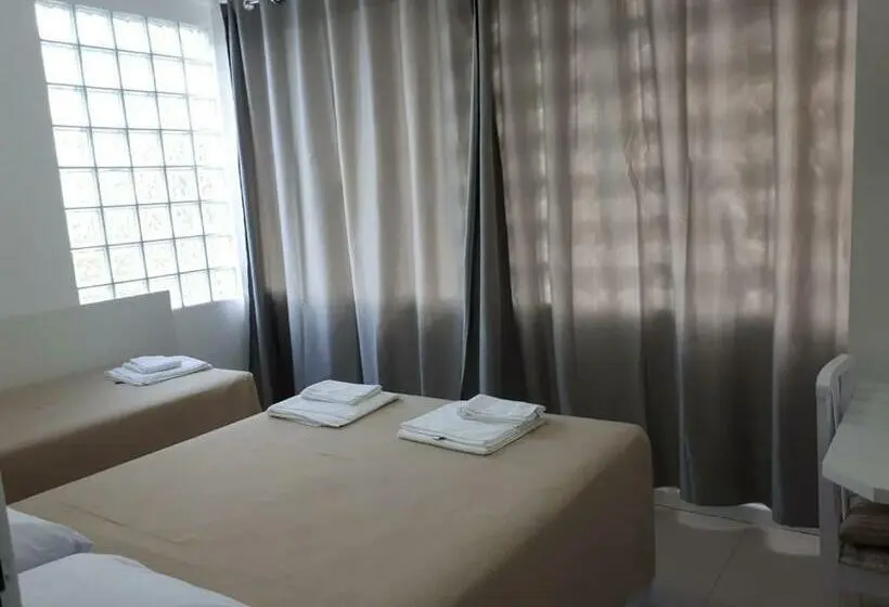 スタンダードトリプルルーム, Hospedagem Palhoça