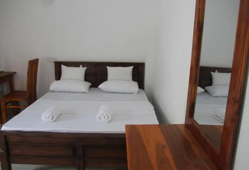 Deluxe-huone, Andarawewa Nature Resort