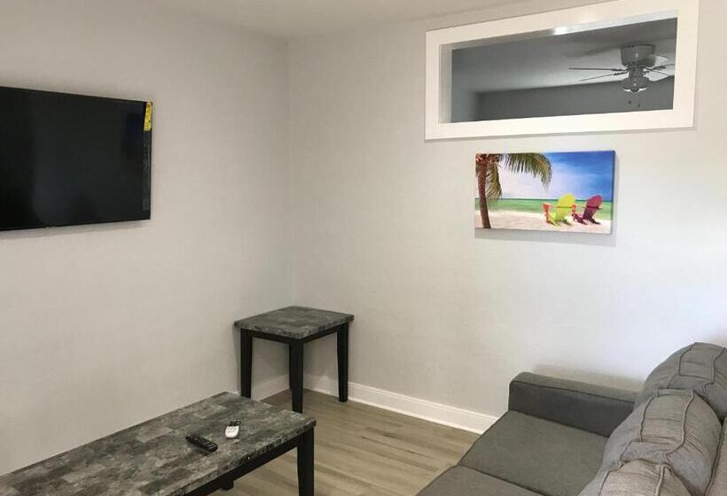 Люкс Deluxe Кровать Кинг, Pompano Breeze