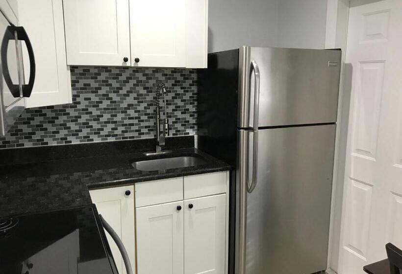 דירת דופלקס בת חדר שינה 1, Pompano Breeze