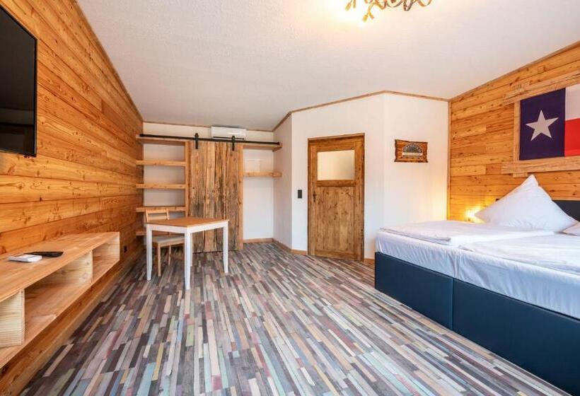 غرفة قياسية, Zündstoff City Western Motel