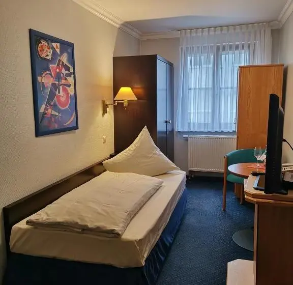 Standard Yhden Hengen Huone, Restaurant Pfeffermuhle Balingen