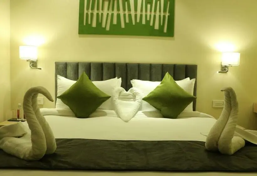Habitación Deluxe, Regenta Central Harsha Vapi