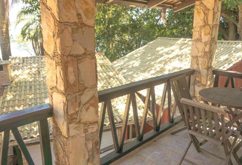 بنگله خانوادگی, Pousada Boulevard Bombinhas