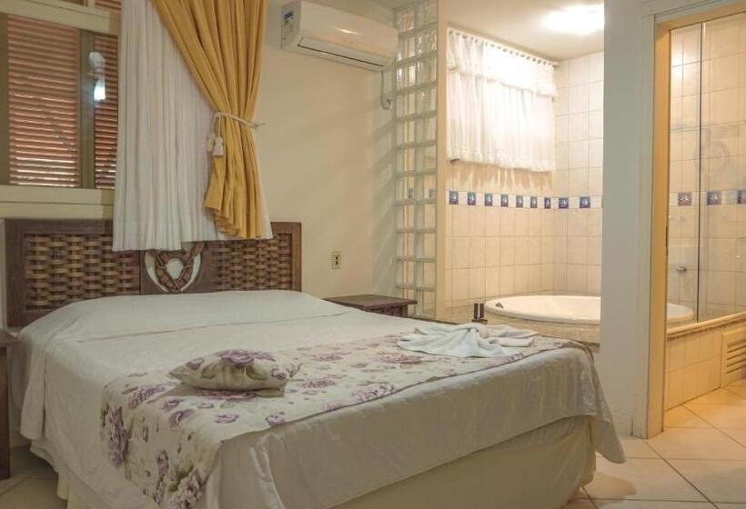 بانگلوی لوکس, Pousada Boulevard Bombinhas