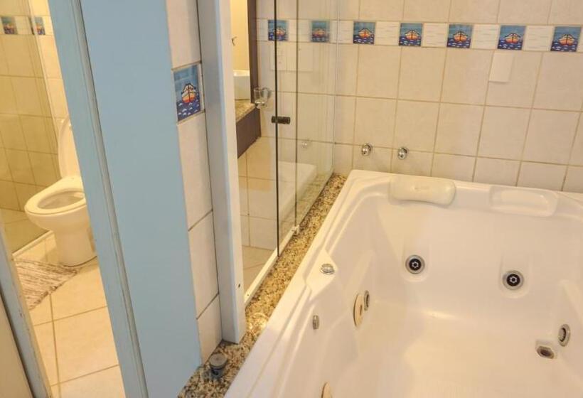 بانگلوی لوکس, Pousada Boulevard Bombinhas