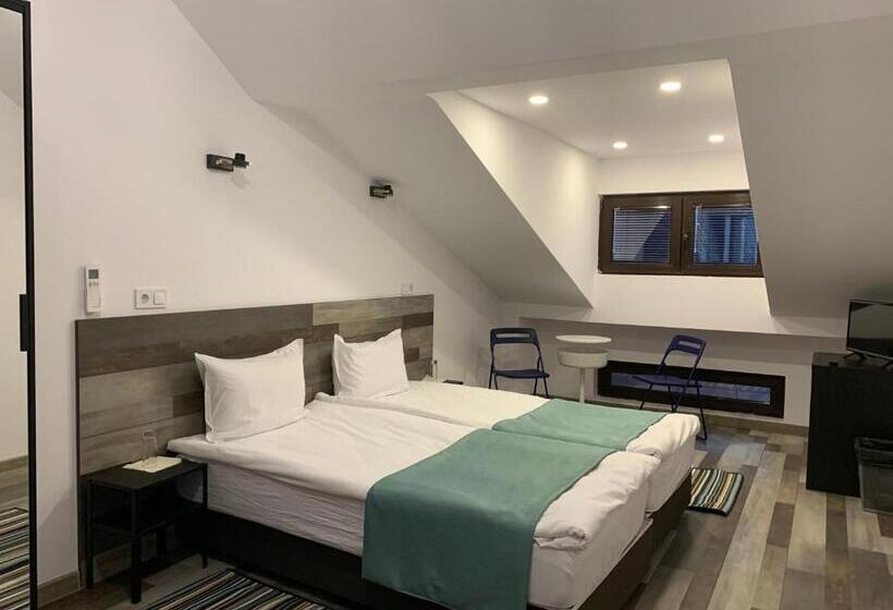 이코노미 룸, Arte Hotel Rooms & Apartments