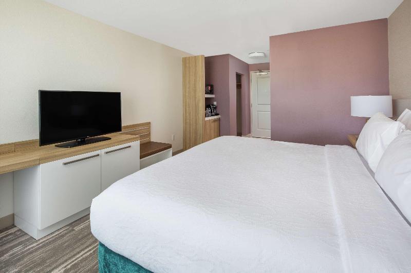 Стандартный Номер Кровать Кинг, Hilton Garden Inn Surprise Phoenix