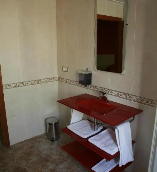 スタンダードルーム, Hostal El Poligono