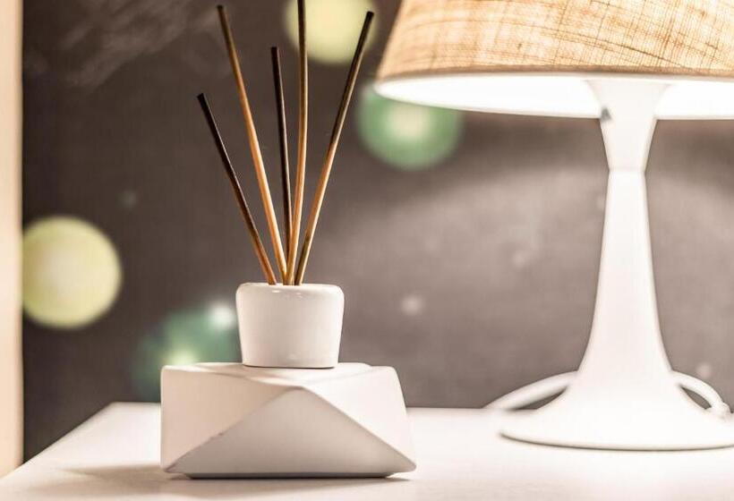 חדר סטנדרט לארבעה, Monteborre