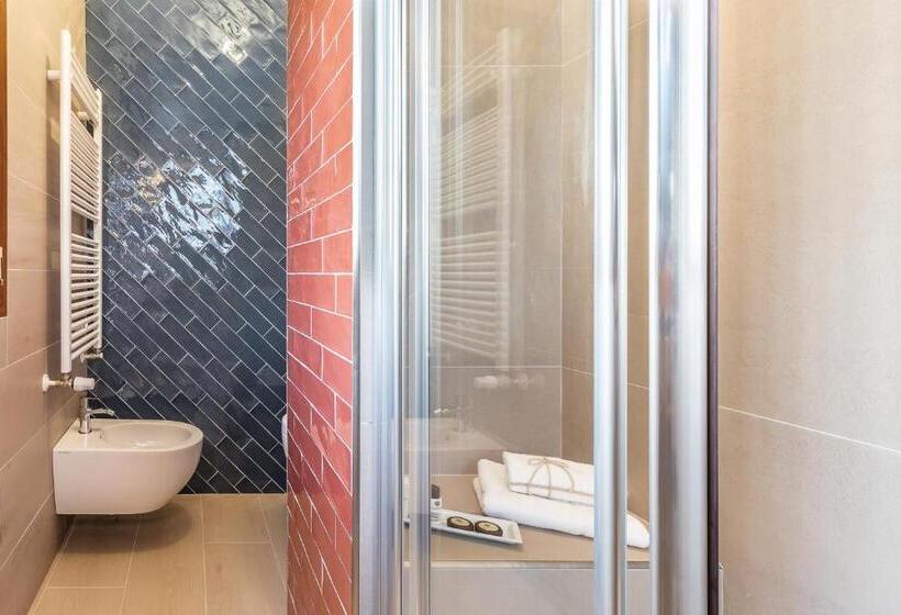 חדר סטנדרט לארבעה, Monteborre