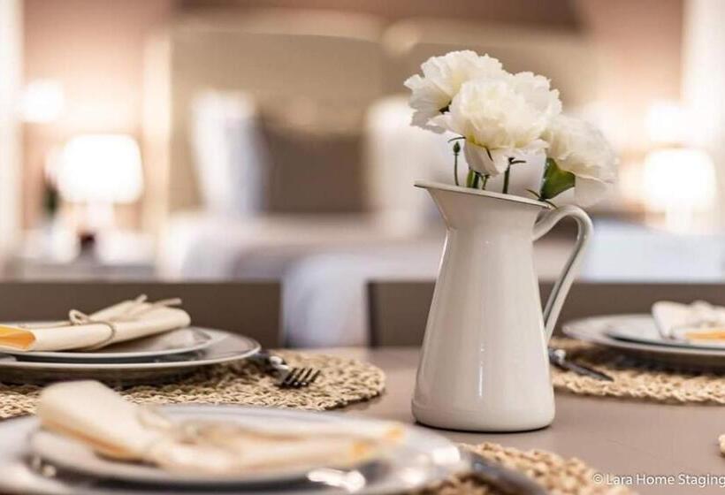 חדר קומפורט לשלושה, Monteborre