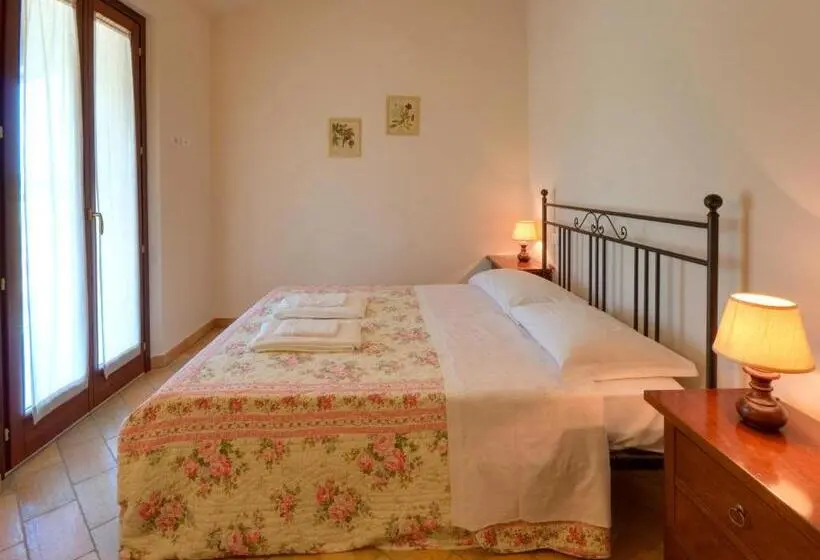 آپارتمان 2 خوابه, Casale Del Conero