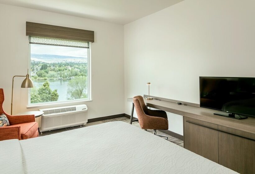 ダブルベッドスタンダードルーム, Hilton Garden Inn Wenatchee
