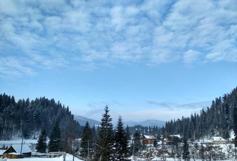 Basic Kolmen Hengen Huone, Na Horbyku