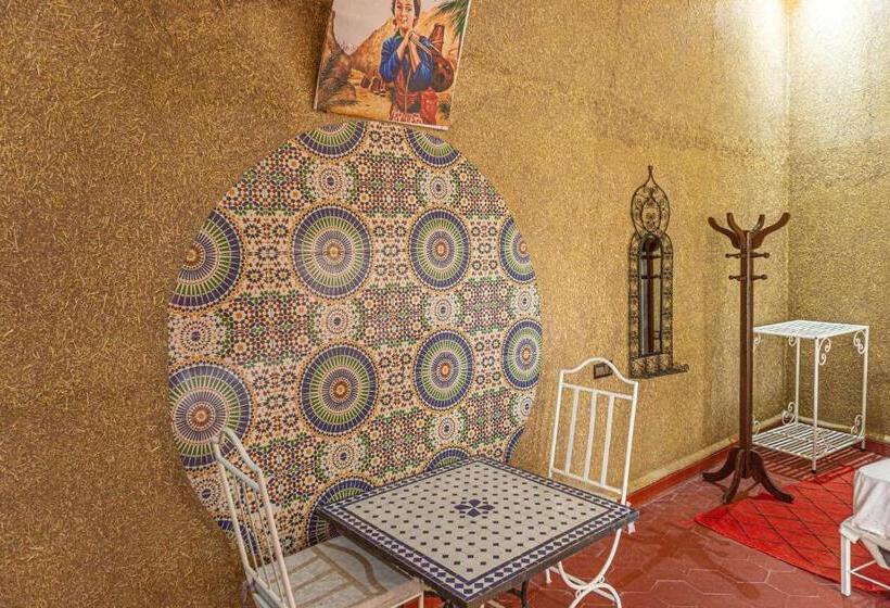 스탠다드 트리플 룸, Riad Zagora Palms