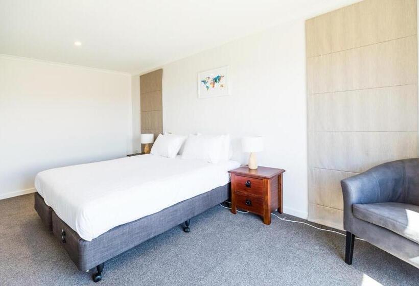 דירת שלושה חדרים, Rodman Star Apartment