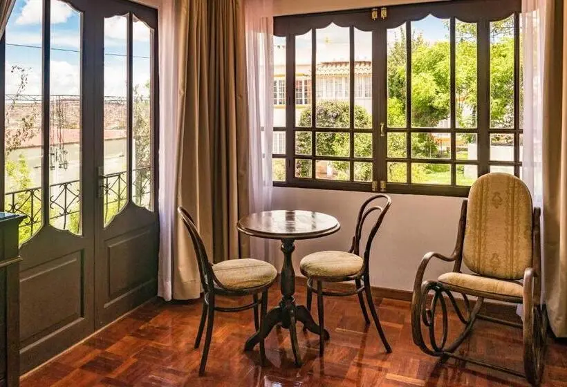 سوئیت جونیور با چشمانداز باغ, El Jardin De Su Merced B&b