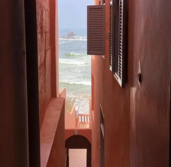 Triple Room Sea View, Beach Club Legzira
