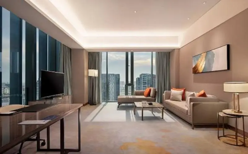 Deluxe Suite King Bed, Hilton Taizhou