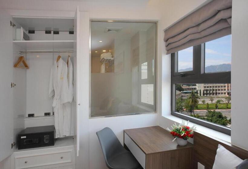 اتاق لوکس, Skylight Hotel Nha Trang