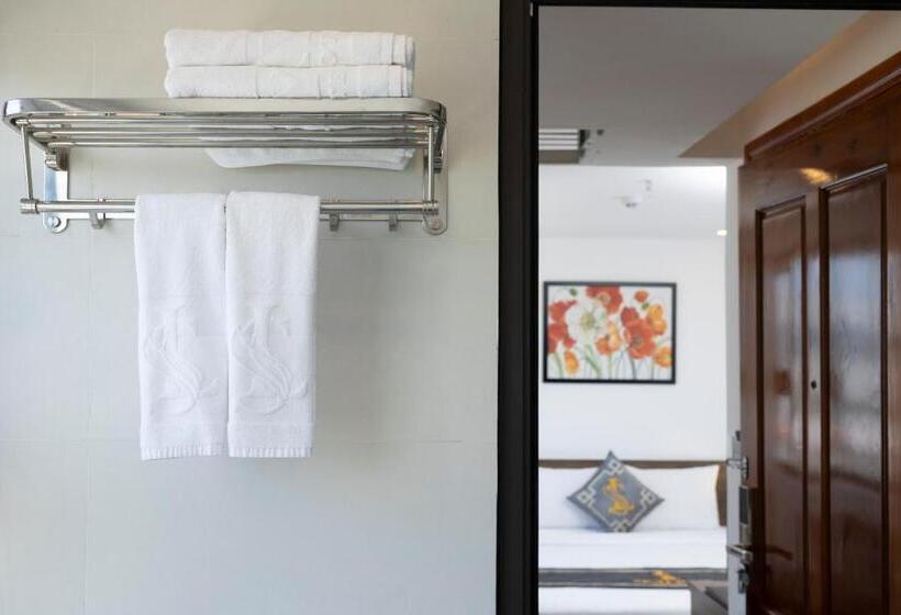 اتاق استاندارد با تخت بزرگ, Skylight Hotel Nha Trang