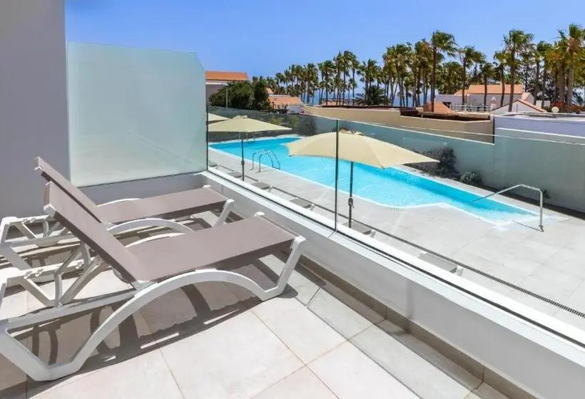 آپارتمان 1 خوابه با چشم‌انداز استخر, Calm Beach Apartments