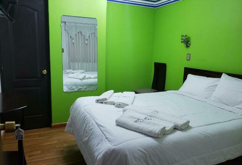 غرفة قياسية, Azul Real