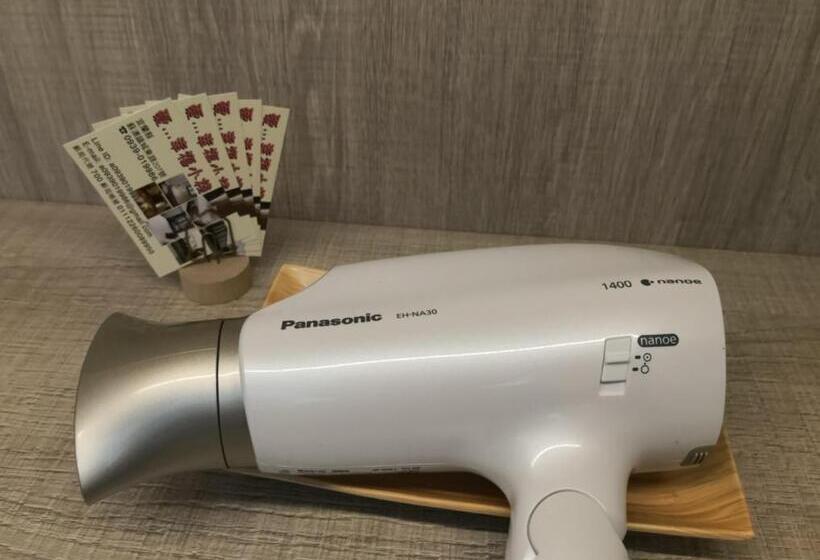 اتاق لوکس, Love Happiness Inn