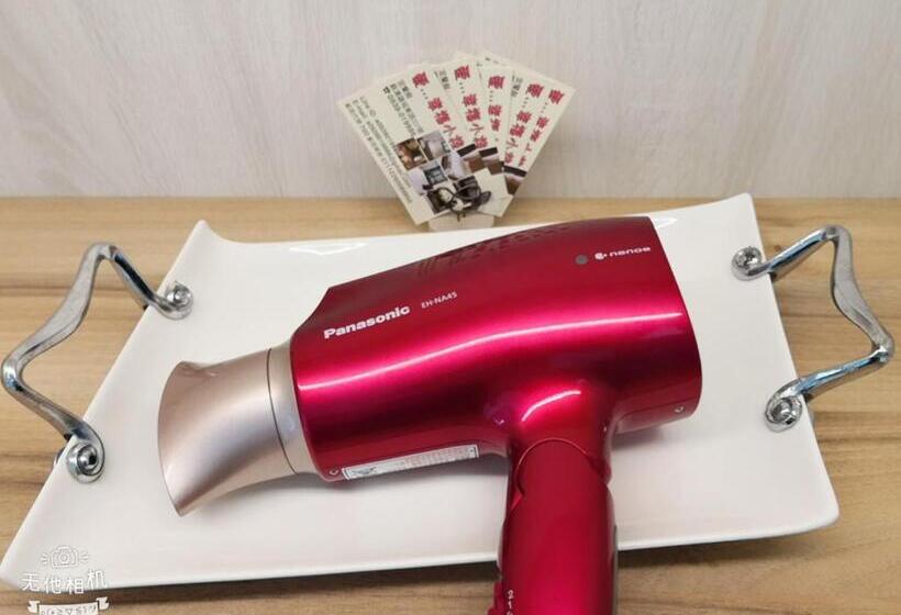 اتاق لوکس, Love Happiness Inn