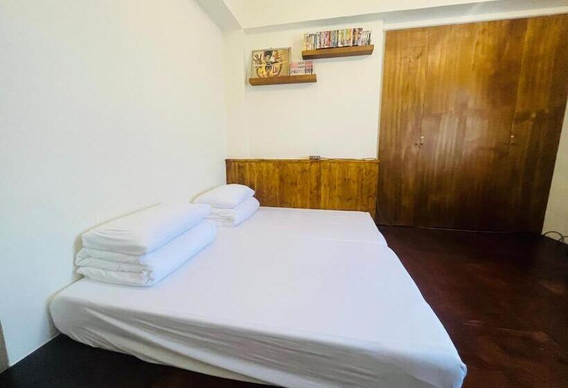 اتاق استاندارد با بالکن, 白紙寓所blank Slate B&b 鄰近夜市四人包棟