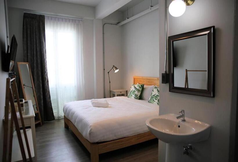스탠다드 룸 킹사이즈 침대, Latima Boutique Hostel