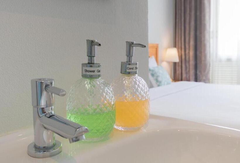 스탠다드 룸 킹사이즈 침대, Latima Boutique Hostel