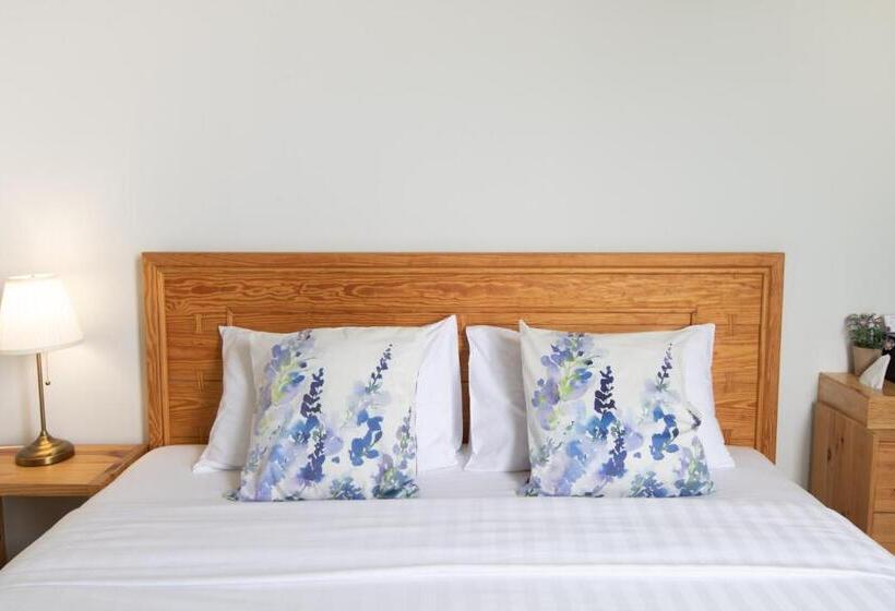 스탠다드 룸 킹사이즈 침대, Latima Boutique Hostel