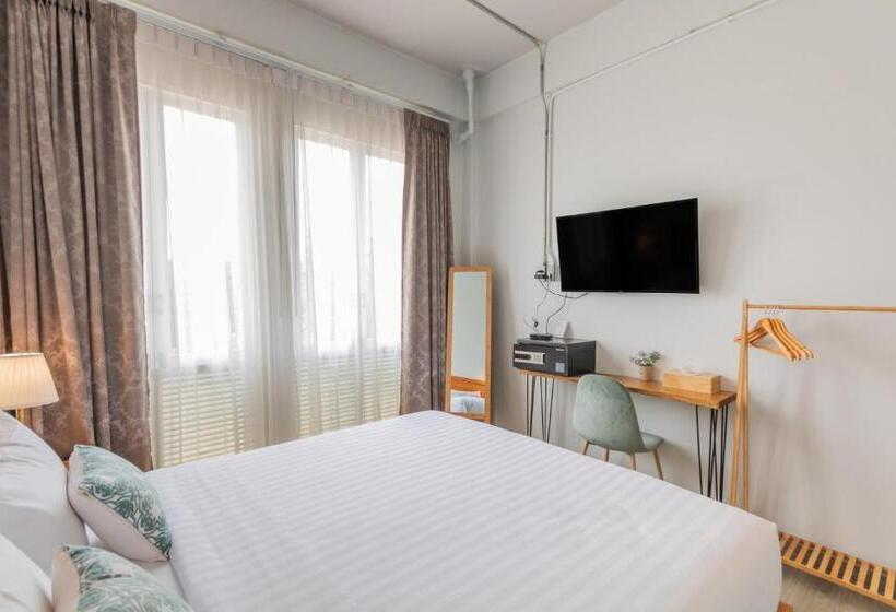 스탠다드 룸 킹사이즈 침대, Latima Boutique Hostel