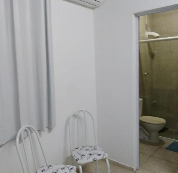 Президентский Люкс, Pousada Flay 7 Minutos Do Aeroporto Florianópolis