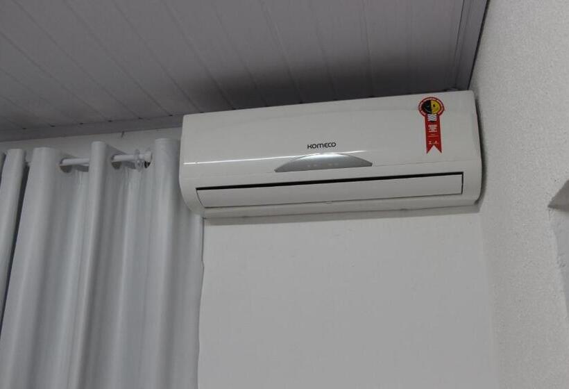 Президентский Люкс, Pousada Flay 7 Minutos Do Aeroporto Florianópolis