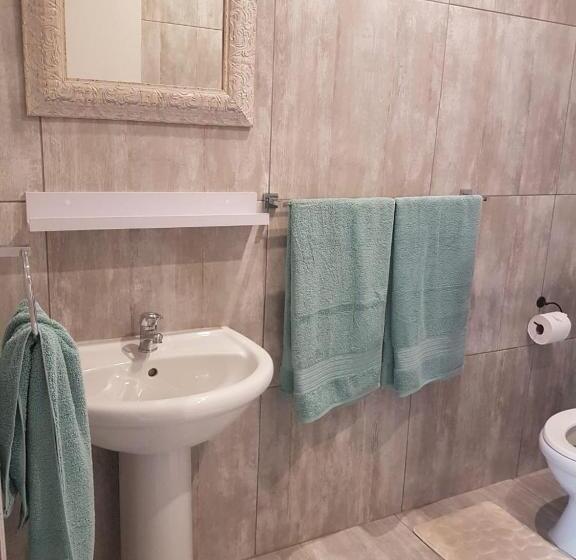 Семейный Номер, The Armagh Guesthouse
