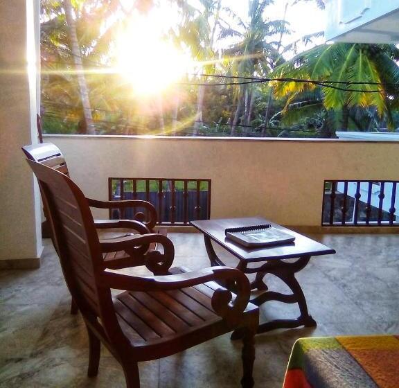 חדר סטנדרט עם מרפסת, Mihira Gedara Apartments